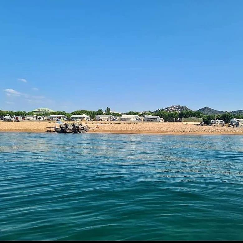 Camping El Pinar Platja 圣苏珊娜 外观 照片