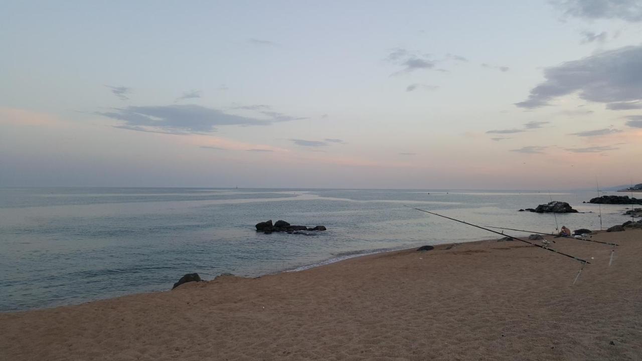 Camping El Pinar Platja 圣苏珊娜 外观 照片